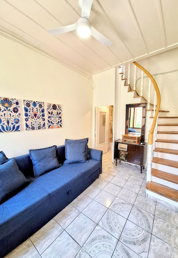 Nicht klassifiziertes Bild, 1 von 9, Schaltfläche