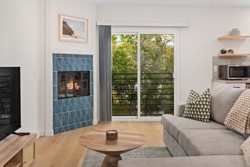 Newly Renovated Fletcher Cove Solana Beach 2bd Apt