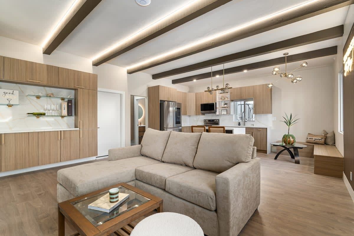 Fernseher, Kamin, Arbeitsbereiche