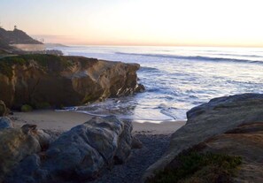 Beach nearby - Steps to Sunset Cliffs Beaches + Walk to OB (San Diego)