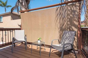 Property grounds - Entire 2bd - Most Convenient Location of San Diego (San Diego)