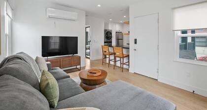 Modern High-End Hillcrest Apartment Retreat