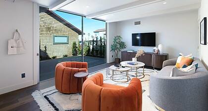 Historic 3BR Bungalow | Steps to La Jolla Cove