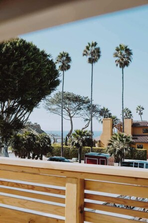 Property grounds - Minimalist, High End Design - Solana Surf Loft (Solana Beach)