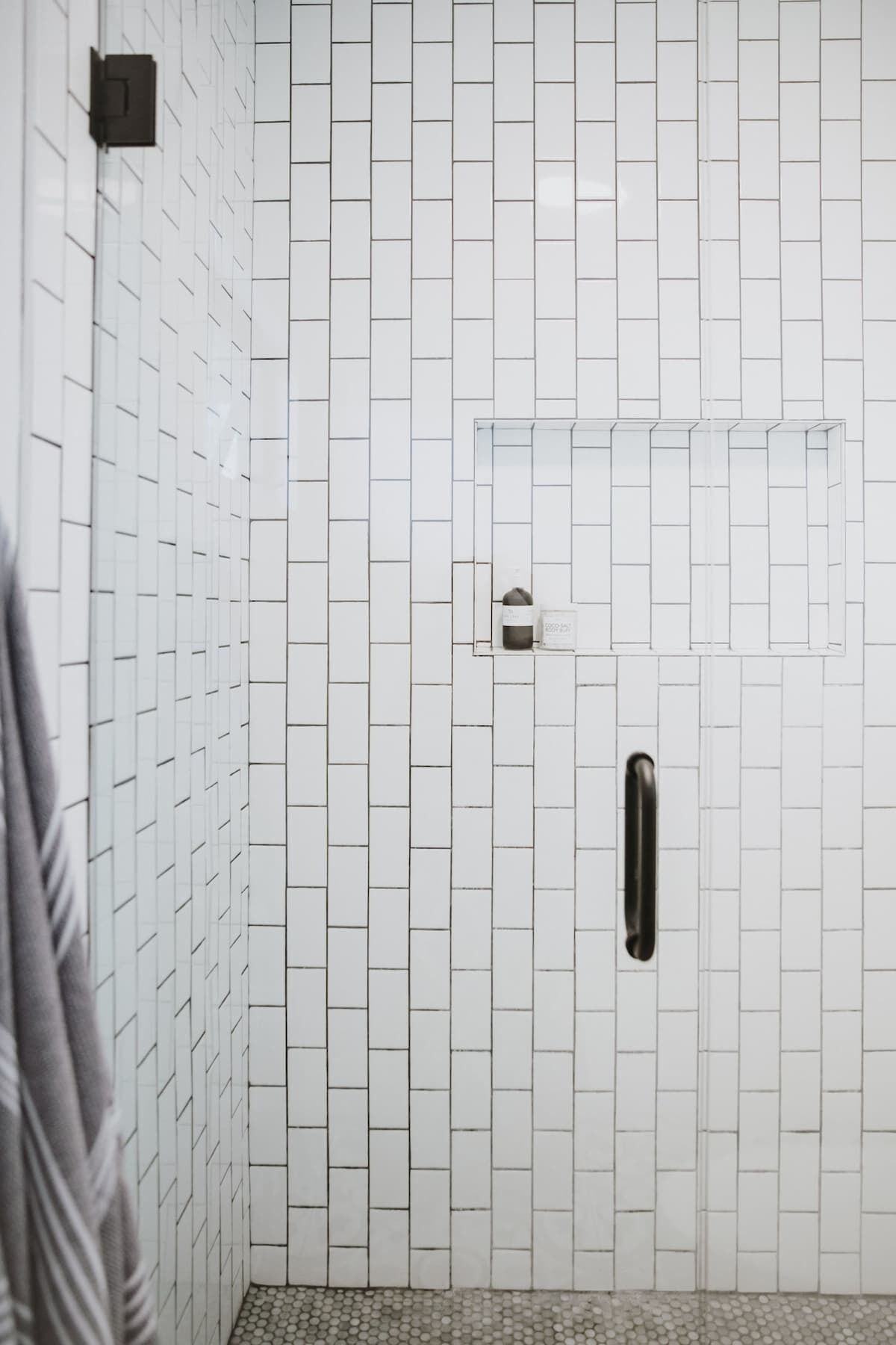Shower, hair dryer, towels, shampoo