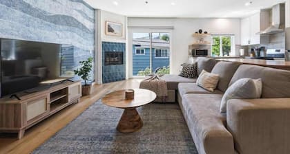 2BD Oceanview Retreat by Solstice Interiors Pro
