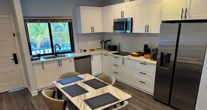 Modern, Beautiful Studio/ 1- and 3-bedroom suites