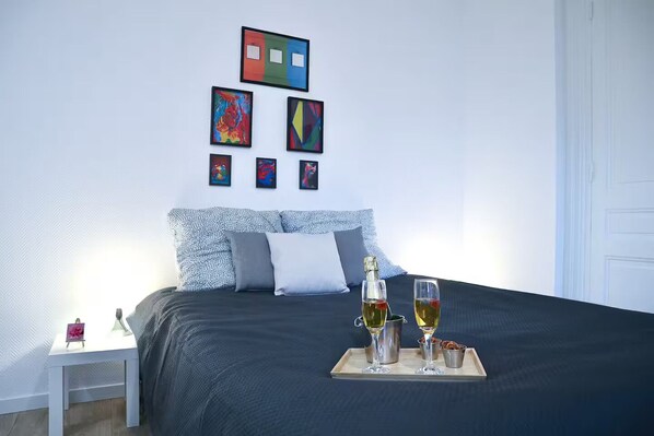 Studio Superior, 1 giường đôi, phòng tắm riêng | Truy cập Internet không dây miễn phí 