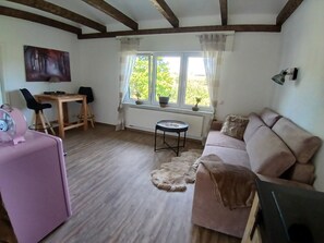Living area - Cozy vacation apartment in the Sauerland - for peace & nature in Dreislar (Medebach)