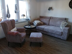 Living area - Cozy vacation apartment in the Sauerland - for peace & nature in Dreislar (Medebach)
