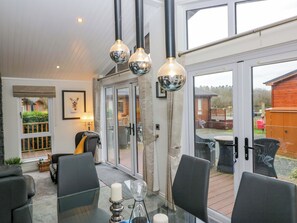Interior - Waters Edge Lodge (Windermere)