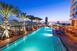 Piscine extérieure