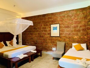 Comfort Triple Room, Balcony, Garden View - Airport Heritage (andiambalama)