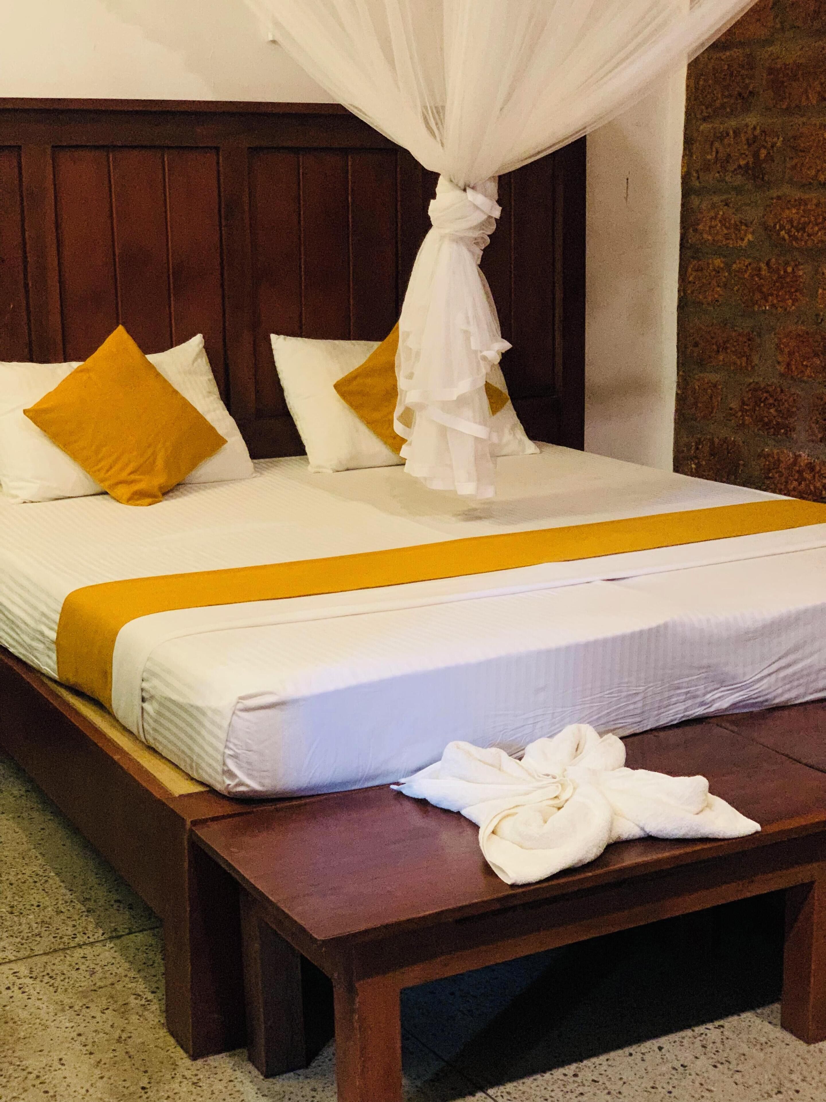 Escrivaninha, espaço de trabalho para notebook