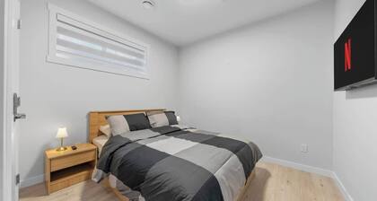 Simple and Stylish 1BR Basement Suite Near U of A