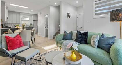 Charm 3BR Townhouse Near U of A âą Spacious Stay