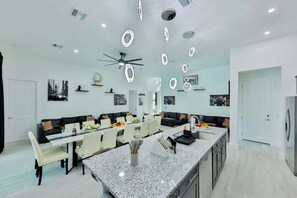 Dining - Luxury Waterfront Villa Private Pool RR-003794 (Cape Coral)