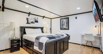 Cozy 1BR Retreat, Sleeps 4, Near I-70 & DEN