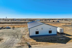 Unclassified image, 4 of 24, button - Cozy 1BR Retreat, Sleeps 4, Near I-70 & DEN (Deer Trail)