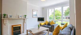 Bright & Comfortable Limerick Stay – Perfect for Work or Leisure