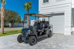 Property grounds - Glimmer! Sleeps 26! 2 Blocks From The Beach! (Destin)