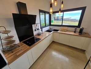 Private kitchen - Kazen’ Eden, Panoramic West View (Saint-Leu)