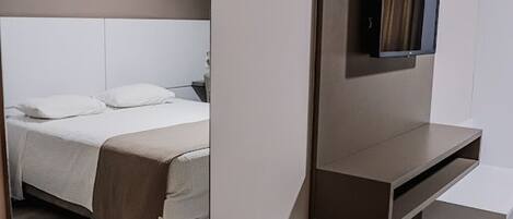 Laptop workspace, free WiFi