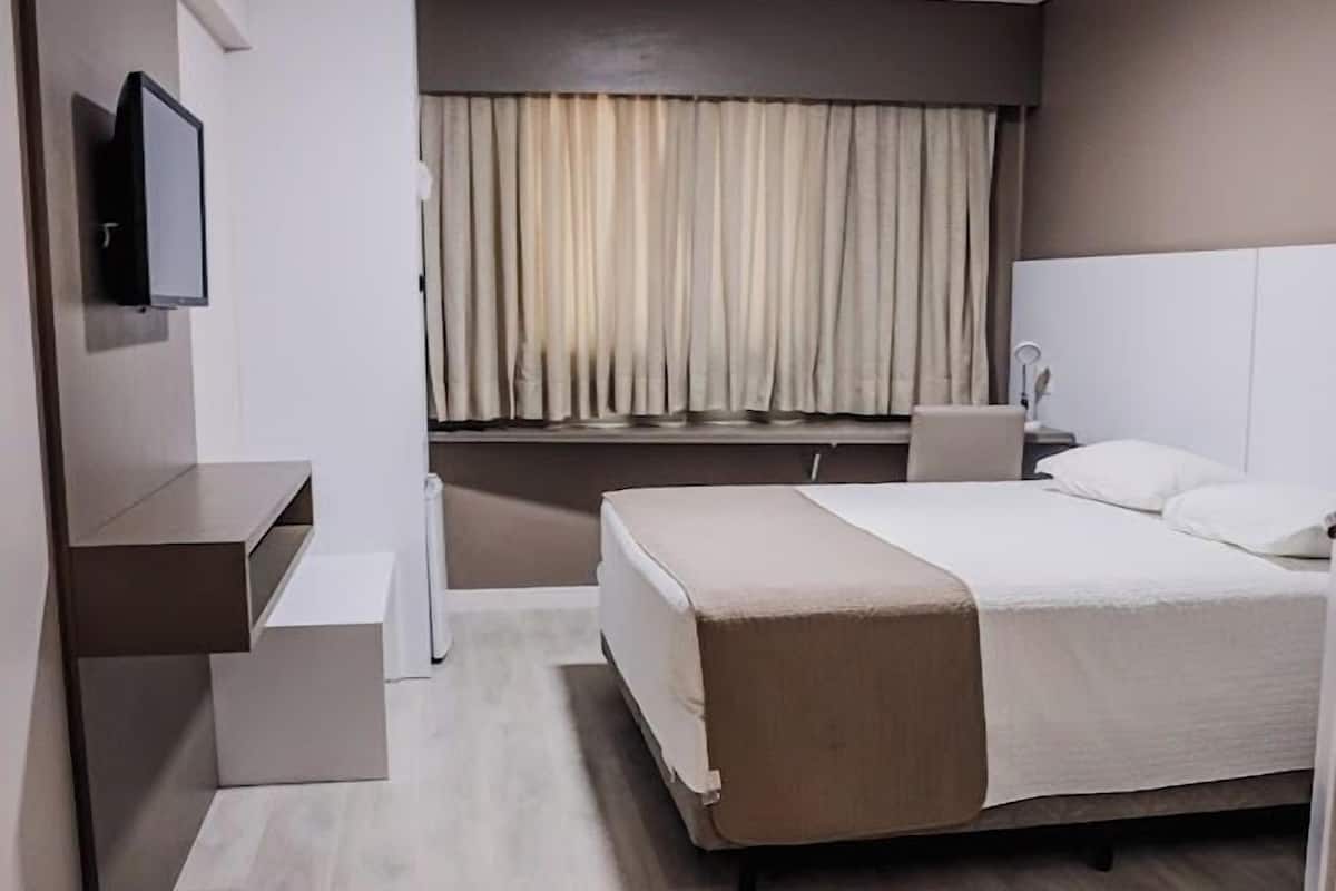 Deluxe Double or Twin Room | Laptop workspace, WiFi (free)