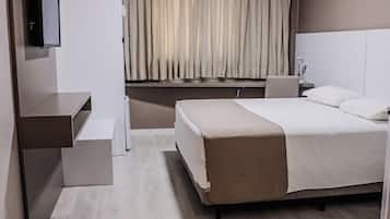 Deluxe Double or Twin Room | Laptop workspace, WiFi (free)