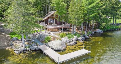 Lake Front on Beech Hill Pond, 2 Kayaks, Canoe, Paddle Board Provided