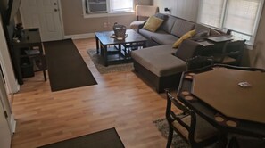 TV, fireplace - Master's Ready Phenomenal 3-bedroom 2 bath house in charming Augusta (Augusta)