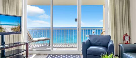 Condo, varias camas (Majestic Beach Towers 1-1415) | Área de sala de estar