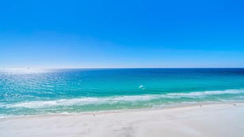 Appartement, meerdere bedden (Majestic Beach Towers 1-1415) | Strand | Aan het strand