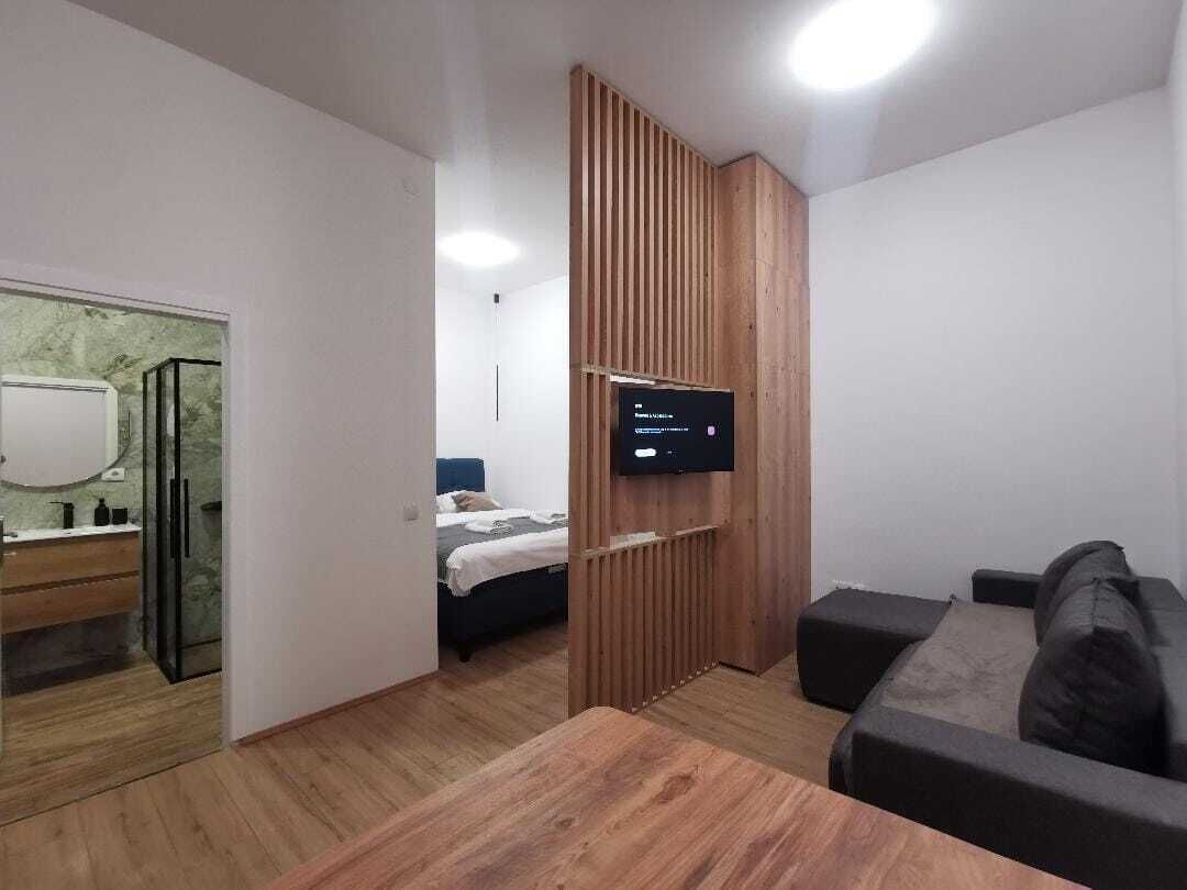 Apartamento superluxo | Cortinas blackout, ferros/tábuas de passar roupa, Wi-Fi de cortesia