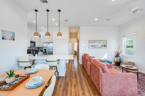 Interior - Private Pool|Walk 2 Beach|Pets Welcome! (Port Aransas)
