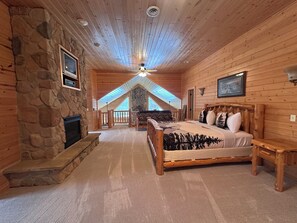 5 quartos, berço de viagem, Wi-Fi de cortesia, roupa de cama