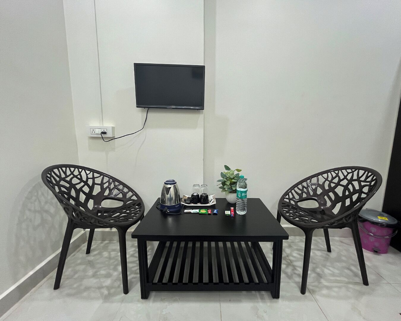 Classic Double or Twin Room | Dining