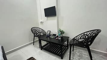 Classic Double or Twin Room | Interior