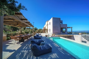 Unclassified image, 2 of 52, button - EAST VILLA by CYAMES (GAVALOXORI)