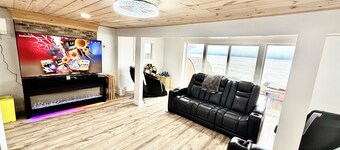 Lakeside Zen Spa Retreat - Sauna, Jacuzzi, Massage Chairs, Red Light Therapy