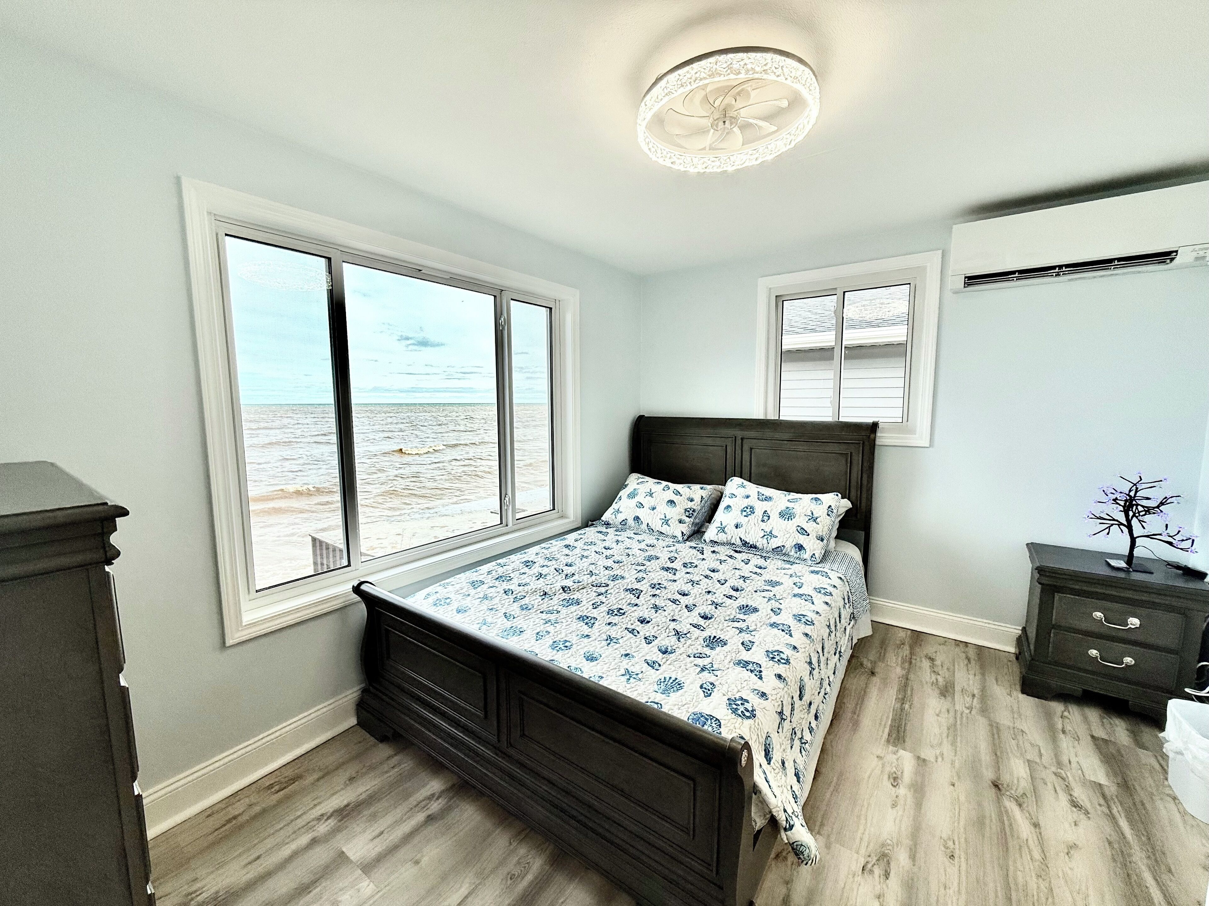 5 chambres, fer et planche à repasser, lit parapluie, Wi-Fi gratuit