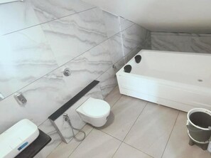 รูปภาพที่ไม่ได้จัดประเภท, 4 จาก 8, ปุ่ม