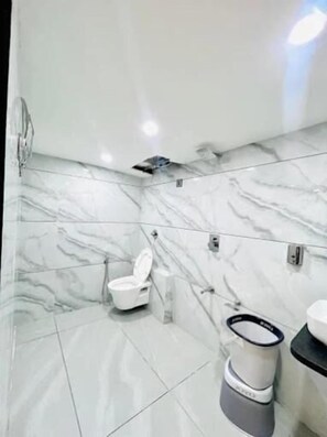 Unclassified image, 3 of 8, button - Hotel Shivaalay (Ahmedabad)