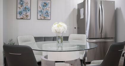 Vancouver Retreat near UBC & Kitsilano Beach