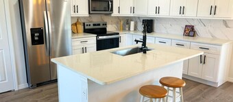 Waterfront Vacation Home in beautiful Cape Coral with nice view and cool AC