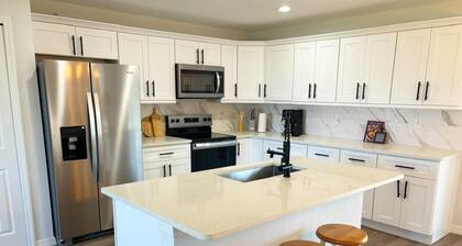 Waterfront Vacation Home in beautiful Cape Coral with nice view and cool AC