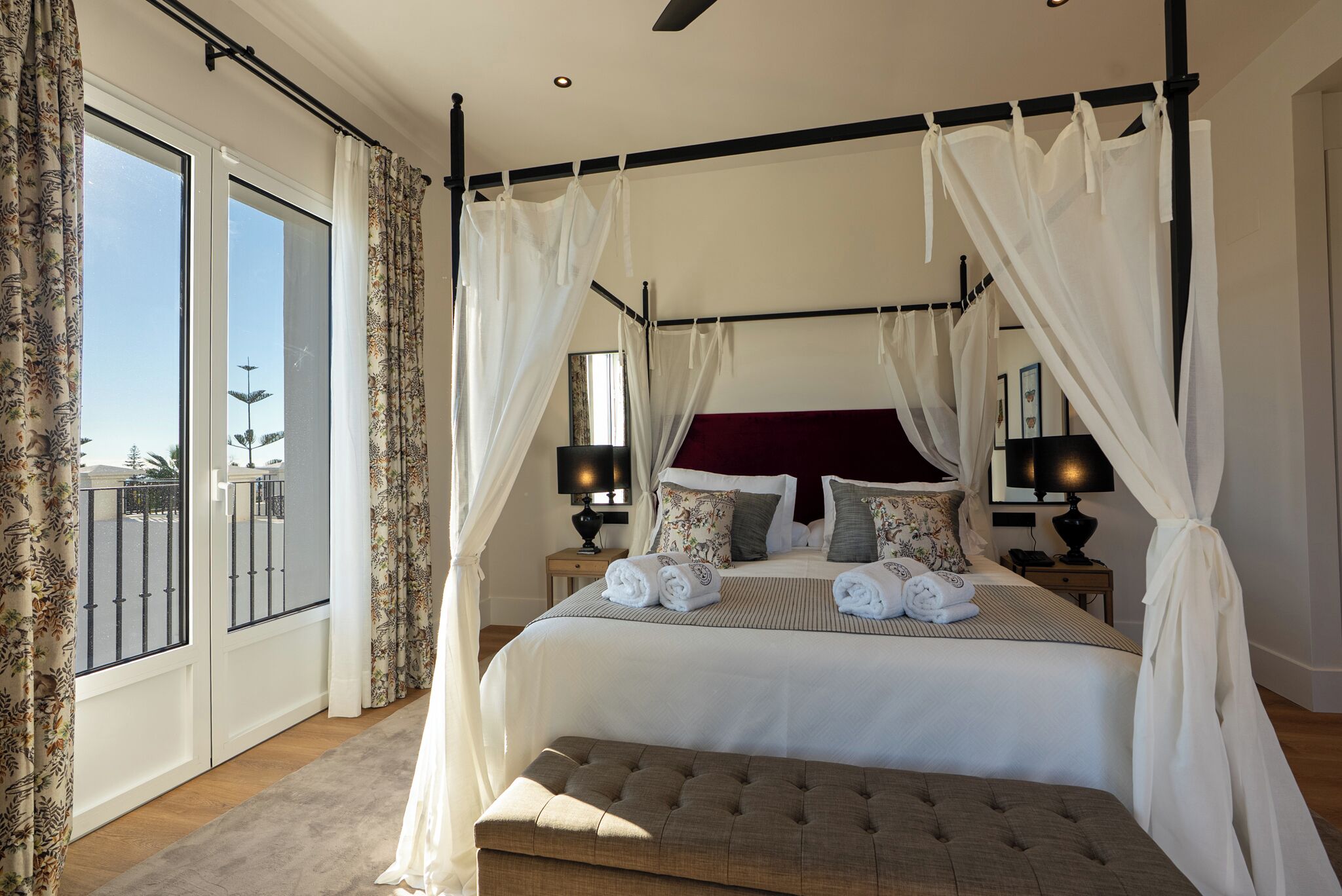 Superior Double Room, Terrace, Sea View | Minibar, in-room safe, individually decorated, individually furnished