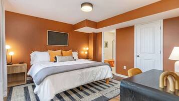 Iron/ironing board, travel crib, free WiFi, bed sheets