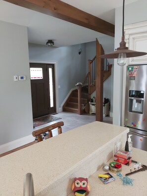 Interior - Paradise! 1000 feet frontage! 2 hrs from Toronto. (Gravenhurst)