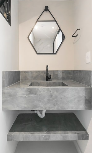 Hair dryer, towels - Elegant house, 4 suites, 2 swimming pools (Balneário Camboriú)